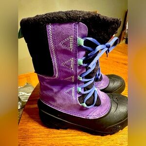 North Face girls winter boot